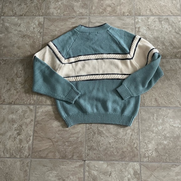 Large blue sweater - Picture 5 of 5